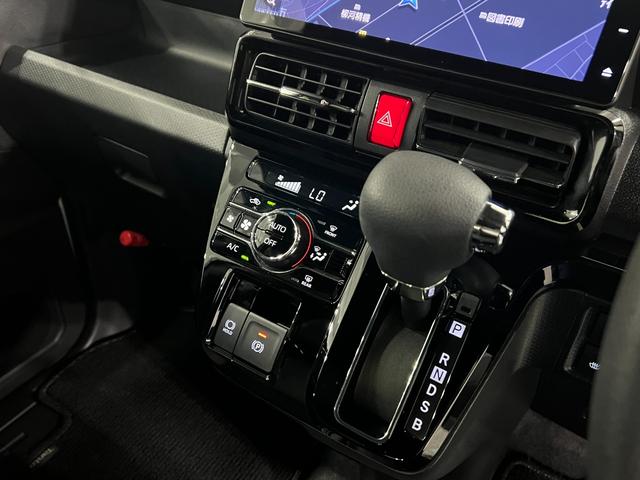 タントカスタムX 走行13680キロ/フルセグナビ/バックカメラ1年保証・走行距離無制限 ブルートゥース DVD サイドエアバック クリアランスソナー オートマチックハイビーム オートライト LEDヘッドライト ベンチシート シートヒーター 両側電動スライドドア(埼玉県)の中古車