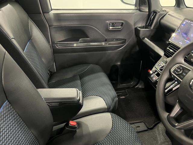 タントカスタムX 走行13680キロ/フルセグナビ/バックカメラ1年保証・走行距離無制限 ブルートゥース DVD サイドエアバック クリアランスソナー オートマチックハイビーム オートライト LEDヘッドライト ベンチシート シートヒーター 両側電動スライドドア(埼玉県)の中古車