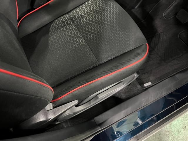 ロッキーG 走行35595キロ/車検整備付/ナビ/全周囲カメラ1年保証・走行距離無制限 ETC ブルートゥース ドラレコ サイドエアバック クリアランスソナー オートマチックハイビーム オートライト LEDヘッドライト シートヒーター(埼玉県)の中古車