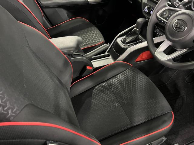 ロッキーG 走行35595キロ/車検整備付/ナビ/全周囲カメラ1年保証・走行距離無制限 ETC ブルートゥース ドラレコ サイドエアバック クリアランスソナー オートマチックハイビーム オートライト LEDヘッドライト シートヒーター(埼玉県)の中古車
