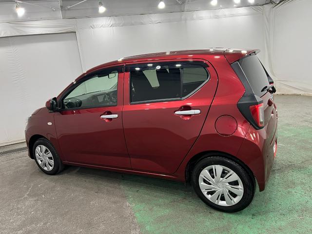 ミライースX リミテッドSAIII 走行5553キロ/ナビ/Bカメラ1年保証距離無制限 走行距離5553キロ フルセグナビ バックカメラ ブルートゥース 純正マット 助手席エアバッグ LEDヘッドランプ アイドリングストップ 電動格納式ドアミラー キーフリー(埼玉県)の中古車