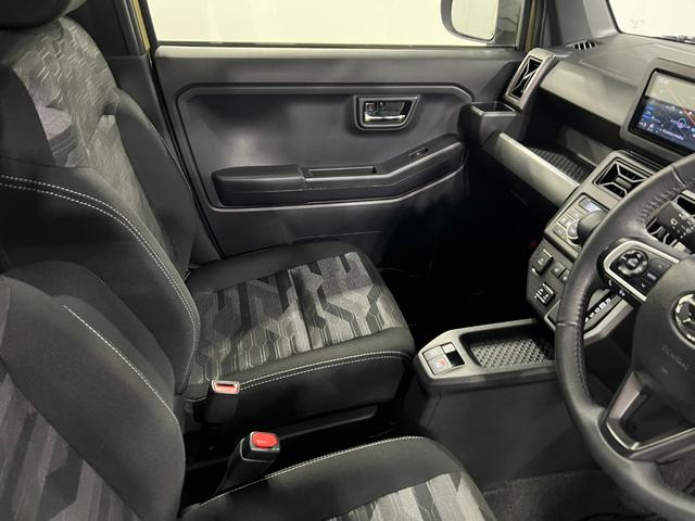 タフトG クロムベンチャー 走行8702キロ/ナビ/ドラレコ1年保証距離無制限 走行距離8702キロ フルセグナビ バックカメラ ドラレコ 純正マット サイドエアバッグ LEDヘッドランプ アイドリングストップ シートヒーター オート格納式ドアミラー(埼玉県)の中古車