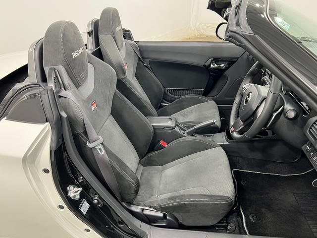コペンGR スポーツ 走行11300キロ/純正ナビ/ドラレコ1年保証距離無制限 走行距離11300キロ 純正フルセグナビ バックカメラ ドラレコ 純正マット LEDヘッドランプ アイドリングストップ シートヒーター(埼玉県)の中古車