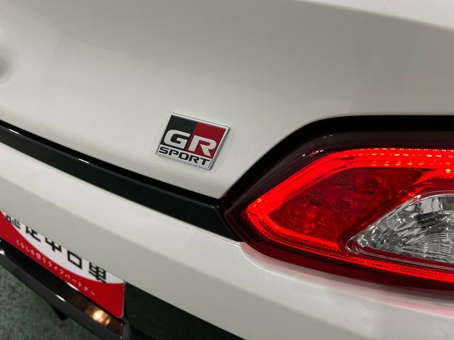 コペンGR スポーツ 走行11300キロ/純正ナビ/ドラレコ1年保証距離無制限 走行距離11300キロ 純正フルセグナビ バックカメラ ドラレコ 純正マット LEDヘッドランプ アイドリングストップ シートヒーター(埼玉県)の中古車