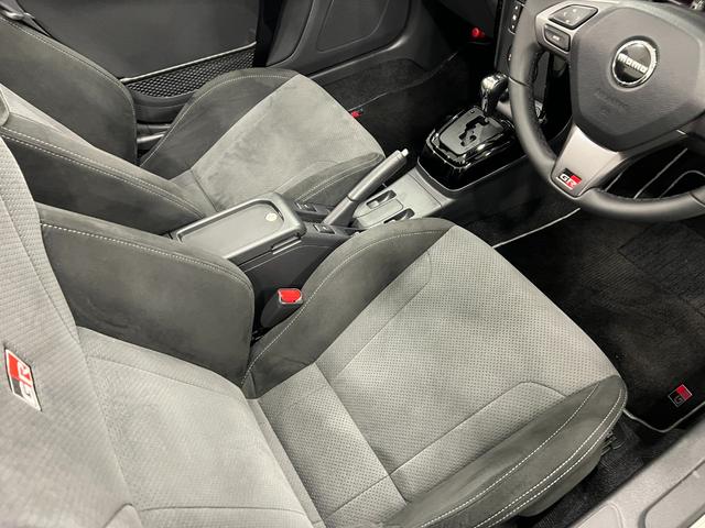 コペンGR スポーツ 走行11300キロ/純正ナビ/ドラレコ1年保証距離無制限 走行距離11300キロ 純正フルセグナビ バックカメラ ドラレコ 純正マット LEDヘッドランプ アイドリングストップ シートヒーター(埼玉県)の中古車