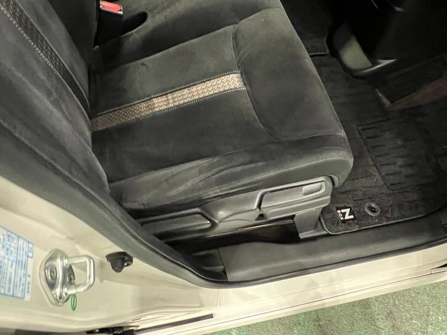 N−BOXカスタムG・Lホンダセンシング 走行100202キロ/ナビ/Bカメラ1年保証距離無制限 走行距離100202キロ フルセグナビ バックカメラ ブルートゥース 純正マット サイドエアバッグ LEDヘッドランプ 両側電動スライドドア(埼玉県)の中古車