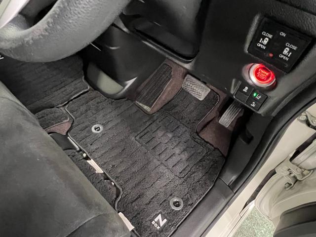 N−BOXカスタムG・Lホンダセンシング 走行100202キロ/ナビ/Bカメラ1年保証距離無制限 走行距離100202キロ フルセグナビ バックカメラ ブルートゥース 純正マット サイドエアバッグ LEDヘッドランプ 両側電動スライドドア(埼玉県)の中古車