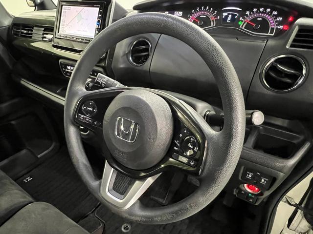 N−BOXカスタムG・Lホンダセンシング 走行100202キロ/ナビ/Bカメラ1年保証距離無制限 走行距離100202キロ フルセグナビ バックカメラ ブルートゥース 純正マット サイドエアバッグ LEDヘッドランプ 両側電動スライドドア(埼玉県)の中古車