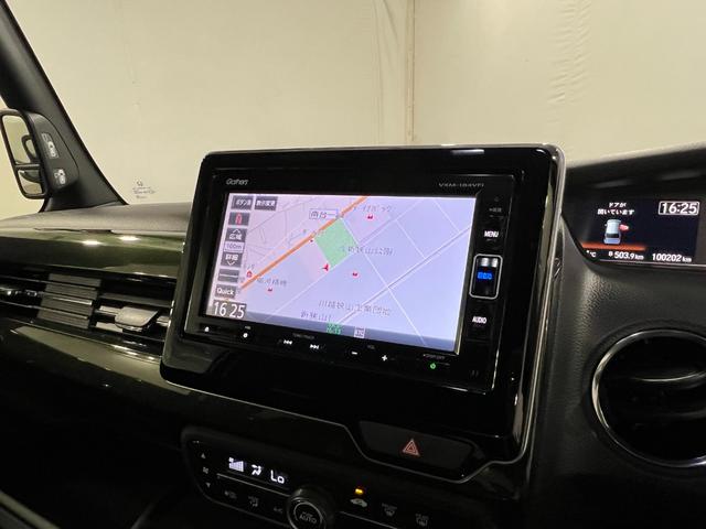 N−BOXカスタムG・Lホンダセンシング 走行100202キロ/ナビ/Bカメラ1年保証距離無制限 走行距離100202キロ フルセグナビ バックカメラ ブルートゥース 純正マット サイドエアバッグ LEDヘッドランプ 両側電動スライドドア(埼玉県)の中古車