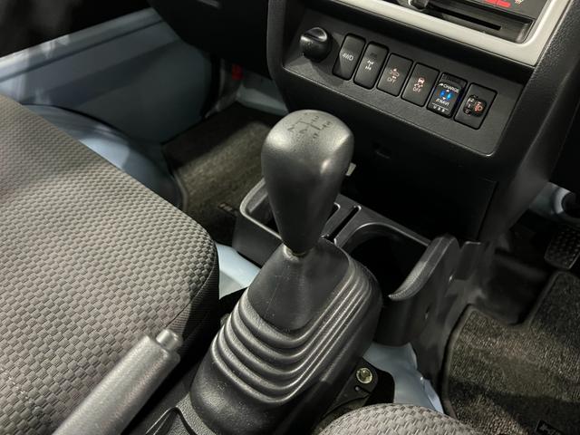 ハイゼットトラックエクストラSAIIIt 雹害/4WD/MT車/ナビ/ドラレコ1年保証距離無制限 走行距離100416キロ フルセグナビ Bluetooth ドラレコ 純正マット 助手席エアバッグ LEDヘッドランプ 荷台作業灯(埼玉県)の中古車