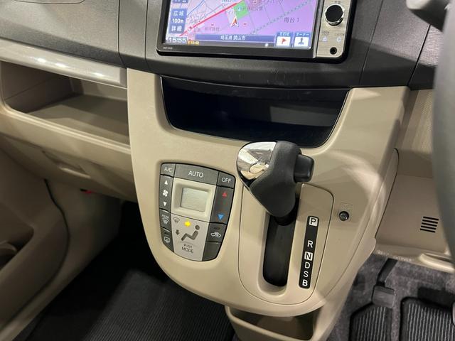 ムーヴX SA 車検整備付/走行22240キロ/ナビ/ドラレコ1年保証距離無制限 走行距離22240キロ ワンセグナビ バックカメラ ドラレコ 純正マット 助手席エアバッグ オートライト アイドリングストップ 電動格納式ドアミラー プッシュボタンスタート(埼玉県)の中古車