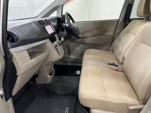 ムーヴX SA 車検整備付/走行22240キロ/ナビ/ドラレコ1年保証距離無制限 走行距離22240キロ ワンセグナビ バックカメラ ドラレコ 純正マット 助手席エアバッグ オートライト アイドリングストップ 電動格納式ドアミラー プッシュボタンスタート(埼玉県)の中古車