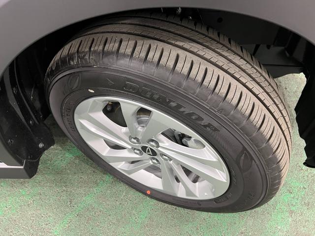 ロッキーX HEV 走行23キロ/LEDヘッドランプ/純正マット1年保証距離無制限 走行距離23キロ 純正マット サイドエアバッグ クリアランスソナー オートライト LEDヘッドランプ オート格納式ドアミラー 電動パーキングブレーキ(埼玉県)の中古車