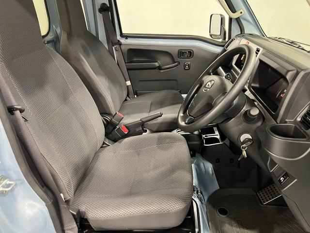 ハイゼットトラックジャンボSAIIIt 走行25158キロ/タイヤ4本交換1年保証・走行距離無制限 4WD 助手席エアバック ETC 純正カーペットマット クリアランスソナー オートライト LEDヘッドライト(埼玉県)の中古車