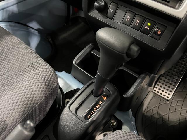 ハイゼットトラックジャンボSAIIIt 走行25158キロ/タイヤ4本交換1年保証・走行距離無制限 4WD 助手席エアバック ETC 純正カーペットマット クリアランスソナー オートライト LEDヘッドライト(埼玉県)の中古車