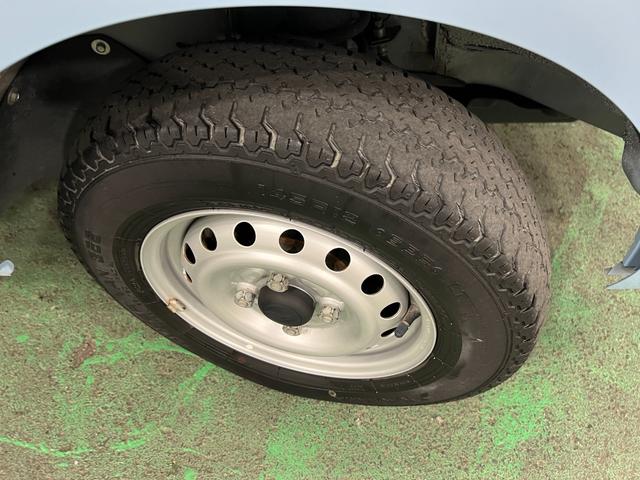 ハイゼットトラックジャンボSAIIIt 走行25158キロ/タイヤ4本交換1年保証・走行距離無制限 4WD 助手席エアバック ETC 純正カーペットマット クリアランスソナー オートライト LEDヘッドライト(埼玉県)の中古車