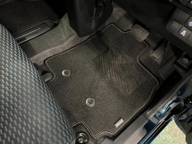 タントカスタムRS 走行5862キロ/LEDヘッドランプ/マット1年保証距離無制限 走行距離5862キロ 純正マット サイドエアバッグ LEDヘッドランプ シートヒーター 両側電動スライドドア オート格納式ドアミラー 電動パーキングブレーキ キーフリー(埼玉県)の中古車