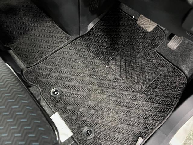 トールカスタムＧ　ターボ　走行８４４８キロ／ディスプレイオーディオ１年保証距離無制限　走行距離８４４８キロ　純正ディスプレイオーディオ　バックカメラ　ブルートゥース　純正マット　ＬＥＤヘッドランプ　アイドリングストップ　両側電動スライドドア　オート格納式ドアミラー（埼玉県）の中古車