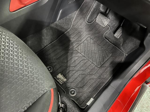 ロッキーＧ　走行３１５３８キロ／車検整備付／ナビ／ＥＴＣ１年保証・走行距離無制限　ブルートゥース　バックカメラ　　サイドエアバック　クリアランスソナー　オートマチックハイビーム　オートライト　ＬＥＤヘッドライト　シートヒーター（埼玉県）の中古車