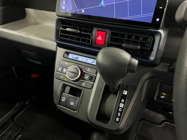 タントＸ　走行３９０４４キロ／純正９型ナビ／ドラレコ／後席モニター１年保証距離無制限　走行距離３９０４４キロ　純正フルセグナビ　パノラマモニター　ドラレコ　後席モニター　純正マット　サイドエアバッグ　ＬＥＤヘッドランプ　シートヒーター　両側電動スライドドア（埼玉県）の中古車