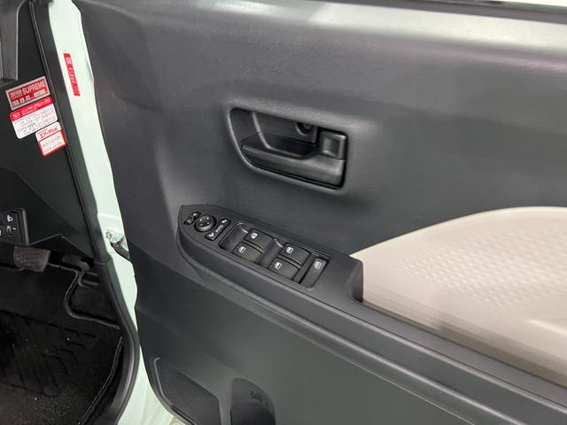 タントＸ　走行３９０４４キロ／純正９型ナビ／ドラレコ／後席モニター１年保証距離無制限　走行距離３９０４４キロ　純正フルセグナビ　パノラマモニター　ドラレコ　後席モニター　純正マット　サイドエアバッグ　ＬＥＤヘッドランプ　シートヒーター　両側電動スライドドア（埼玉県）の中古車