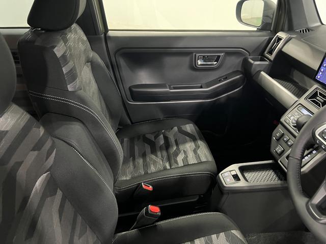 タフトＧターボ　クロムベンチャー　走行１３５１６キロ／ナビ／ＥＴＣ１年保証・走行距離無制限　ブルートゥース　バックカメラ　ドラレコ　　サイドエアバック　クリアランスソナー　オートマチックハイビーム　オートライト　ＬＥＤヘッドライト　シートヒーター（埼玉県）の中古車