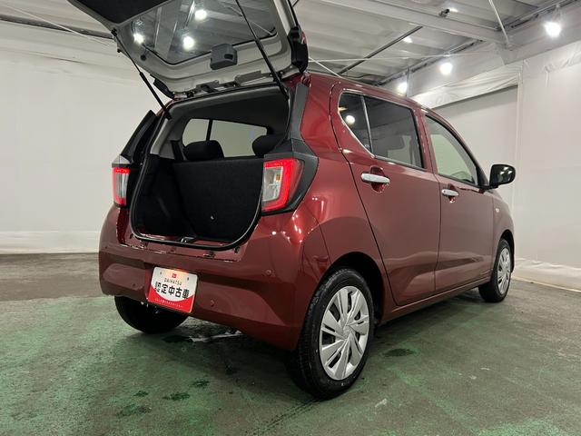ミライースX SAIII 走行1483キロ/LEDヘッドランプ/マット1年保証距離無制限 走行距離1483キロ 純正カーペットマット 助手席エアバッグ クリアランスソナー オートマチックハイビーム LEDヘッドランプ アイドリングストップ 電動格納式ドアミラー(埼玉県)の中古車