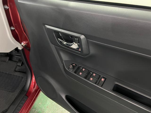 ミライースX SAIII 走行1483キロ/LEDヘッドランプ/マット1年保証距離無制限 走行距離1483キロ 純正カーペットマット 助手席エアバッグ クリアランスソナー オートマチックハイビーム LEDヘッドランプ アイドリングストップ 電動格納式ドアミラー(埼玉県)の中古車