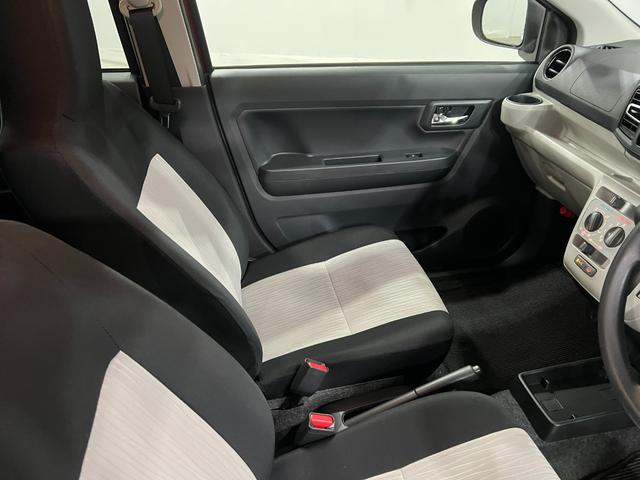 ミライースX SAIII 走行1483キロ/LEDヘッドランプ/マット1年保証距離無制限 走行距離1483キロ 純正カーペットマット 助手席エアバッグ クリアランスソナー オートマチックハイビーム LEDヘッドランプ アイドリングストップ 電動格納式ドアミラー(埼玉県)の中古車