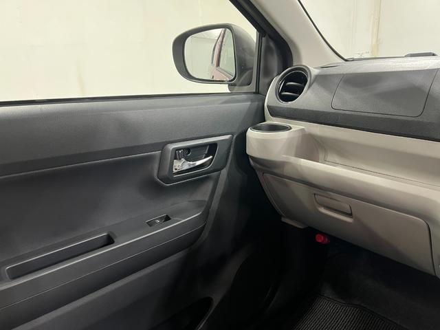 ミライースX SAIII 走行1483キロ/LEDヘッドランプ/マット1年保証距離無制限 走行距離1483キロ 純正カーペットマット 助手席エアバッグ クリアランスソナー オートマチックハイビーム LEDヘッドランプ アイドリングストップ 電動格納式ドアミラー(埼玉県)の中古車