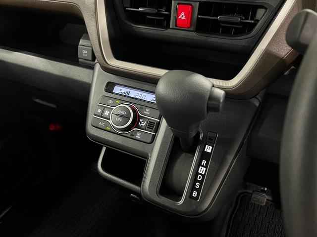 ムーヴＸ　走行４７キロ／クリアランスソナー／片側電動スライドドア１年保証・走行距離無制限　サイドエアバック　クリアランスソナー　オートマチックハイビーム　オートライト　ＬＥＤヘッドライト　ベンチシート　片側電動スライドドア（埼玉県）の中古車