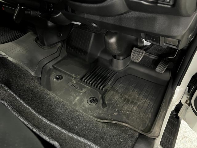 ハイエースバンロングスーパーGL 走行13192キロ/ナビ/バックカメラ一年保証・走行距離無制限 フルセグナビ Bluetooth バックカメラ DVD ドラレコ ETC オートライト LEDヘッドライト(埼玉県)の中古車