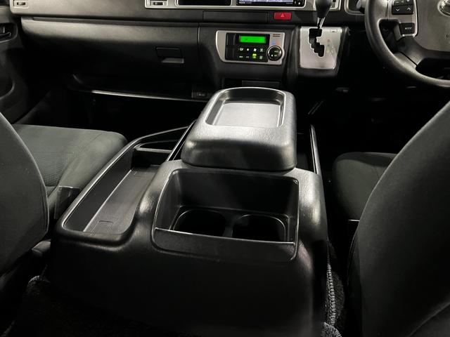 ハイエースバンロングスーパーGL 走行13192キロ/ナビ/バックカメラ一年保証・走行距離無制限 フルセグナビ Bluetooth バックカメラ DVD ドラレコ ETC オートライト LEDヘッドライト(埼玉県)の中古車