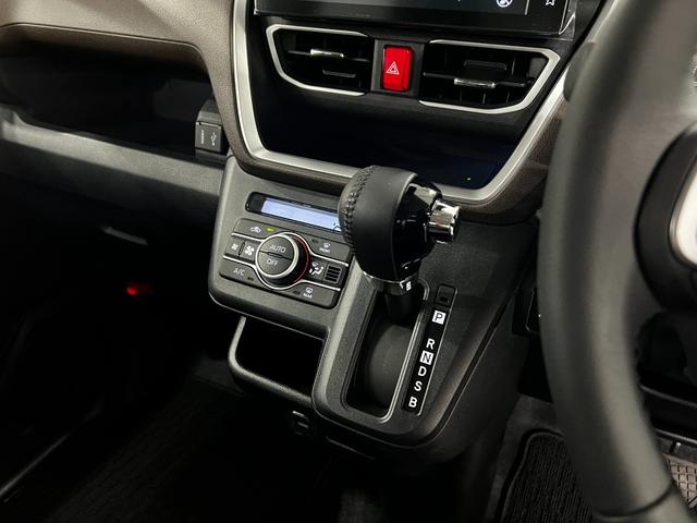 ムーヴＲＳ　走行２１８キロ／ディスプレイオーディオ／バックカメラ１年保証・走行距離無制限　サイドエアバック　クリアランスソナー　オートマチックハイビーム　オートライト　ＬＥＤヘッドライト　ベンチシート　両側電動スライドドア（埼玉県）の中古車