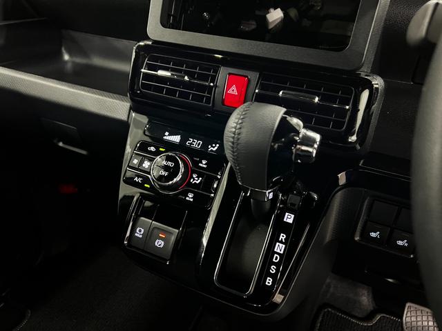 タントカスタムＲＳ　走行３５７４２キロ／車検整備付／オートライト１年保証・走行距離無制限　サイドエアバック　クリアランスソナー　オートマチックハイビーム　オートライト　ＬＥＤヘッドライト　ベンチシート　シートヒーター　両側電動スライドドア（埼玉県）の中古車