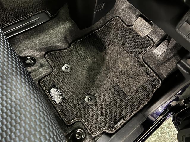 タントカスタムＲＳ　走行３５７４２キロ／車検整備付／オートライト１年保証・走行距離無制限　サイドエアバック　クリアランスソナー　オートマチックハイビーム　オートライト　ＬＥＤヘッドライト　ベンチシート　シートヒーター　両側電動スライドドア（埼玉県）の中古車