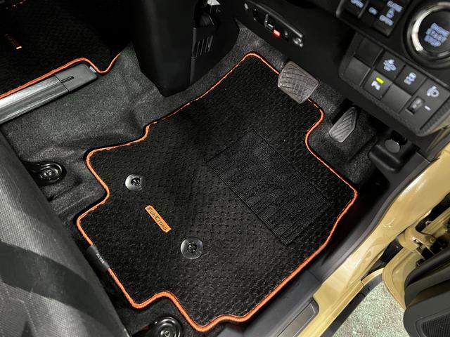 タントファンクロスターボ　４ＷＤ／車検整備付／走行１８７６５キロ１年保証距離無制限　走行距離１８７６５キロ　ディスプレイオーディオ　バックカメラ　ドラレコ　純正マット　サイドエアバッグ　ＬＥＤヘッドランプ　シートヒーター　両側電動スライドドア　キーフリー（埼玉県）の中古車