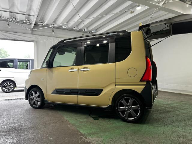 タントファンクロスターボ　４ＷＤ／車検整備付／走行１８７６５キロ１年保証距離無制限　走行距離１８７６５キロ　ディスプレイオーディオ　バックカメラ　ドラレコ　純正マット　サイドエアバッグ　ＬＥＤヘッドランプ　シートヒーター　両側電動スライドドア　キーフリー（埼玉県）の中古車