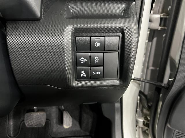 ロッキープレミアムＧ　ＨＥＶ　走行１１８８２キロ　衝突回避支援１年保証・走行距離無制限　クリアランスソナー　サイドエアバック　オートマチックハイビーム　オートライト　ＬＥＤヘッドライト　シートヒーター（埼玉県）の中古車