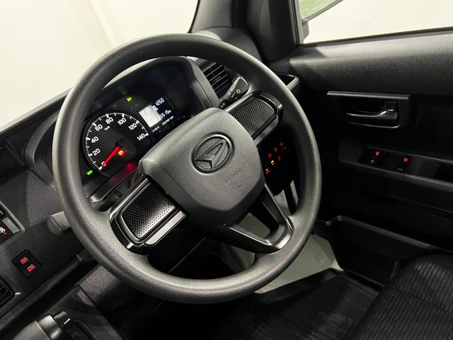 ハイゼットカーゴＤＸ　走行２５５１５キロ／ＣＤチューナー／４ＷＤ／オートマ一年保証・走行距離無制限　クリアランスソナー　オートライト　アイドリングストップ　４ＷＤ　ＣＤチューナー　キーレス　純正マット（埼玉県）の中古車