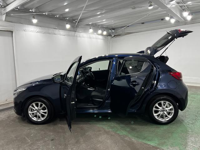 デミオ15S 走行59619キロ/車検整備付/ナビ/全周囲カメラ一年保証・走行距離無制限 フルセグナビ Bluetooth 全周囲カメラ ドラレコ ETC クリアランスソナー オートライト LEDヘッドライト シートヒーター(埼玉県)の中古車
