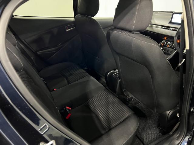 デミオ15S 走行59619キロ/車検整備付/ナビ/全周囲カメラ一年保証・走行距離無制限 フルセグナビ Bluetooth 全周囲カメラ ドラレコ ETC クリアランスソナー オートライト LEDヘッドライト シートヒーター(埼玉県)の中古車