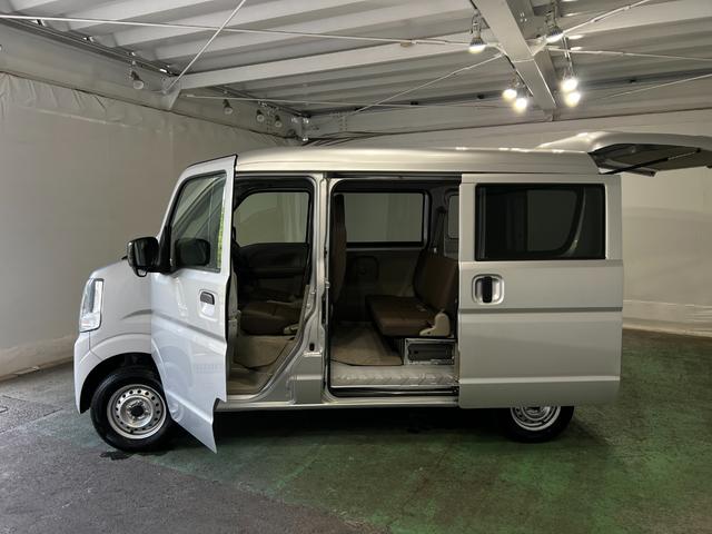 スクラムPC 走行29388キロ/4WD/ETC/MT一年保証・走行距離無制限 助手席エアバック 純正カーペットマット CDチューナー ETC 4WD キーレス 走行29388キロ(埼玉県)の中古車