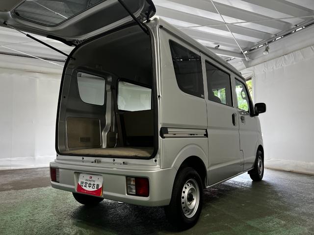 スクラムPC 走行29388キロ/4WD/ETC/MT一年保証・走行距離無制限 助手席エアバック 純正カーペットマット CDチューナー ETC 4WD キーレス 走行29388キロ(埼玉県)の中古車