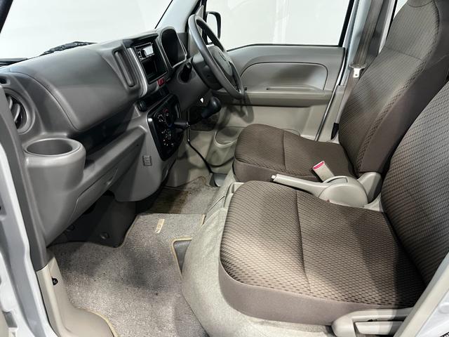 スクラムPC 走行29388キロ/4WD/ETC/MT一年保証・走行距離無制限 助手席エアバック 純正カーペットマット CDチューナー ETC 4WD キーレス 走行29388キロ(埼玉県)の中古車