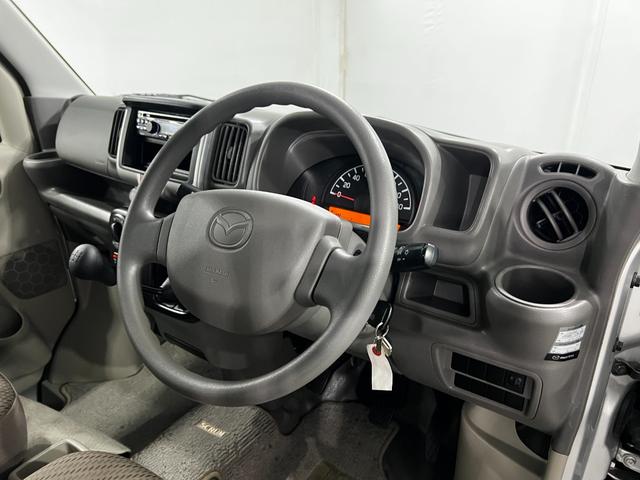 スクラムPC 走行29388キロ/4WD/ETC/MT一年保証・走行距離無制限 助手席エアバック 純正カーペットマット CDチューナー ETC 4WD キーレス 走行29388キロ(埼玉県)の中古車