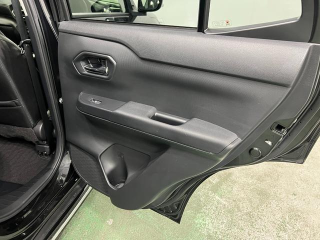 ロッキープレミアムG HEV /純正7インチナビ/ドラレコ/ETCワンオーナー 禁煙車 純正7インチナビ パノラマモニター ドラレコ ETC 純正マット サイドエアバッグ LEDヘッドランプ シートヒーター オート格納式ドアミラー 純正アルミホイール(埼玉県)の中古車