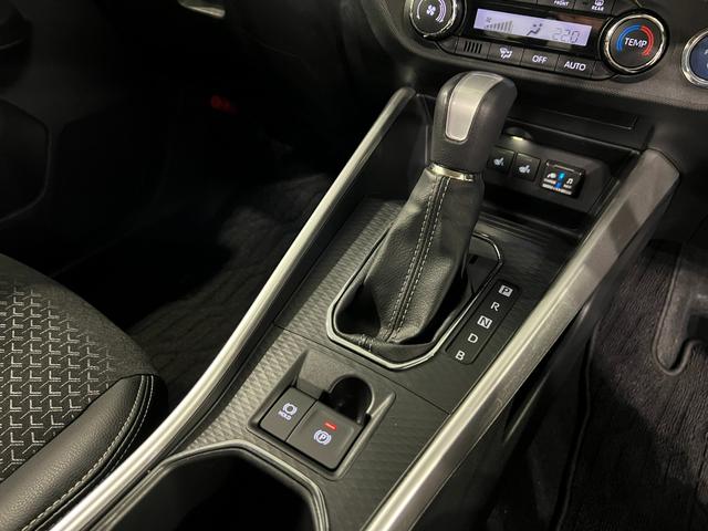 ロッキープレミアムG HEV /純正7インチナビ/ドラレコ/ETCワンオーナー 禁煙車 純正7インチナビ パノラマモニター ドラレコ ETC 純正マット サイドエアバッグ LEDヘッドランプ シートヒーター オート格納式ドアミラー 純正アルミホイール(埼玉県)の中古車