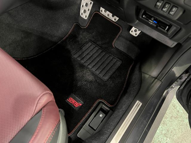 レヴォーグ1.6STIスポーツアイサイト 雹害/4WD/車検整備付1年保証距離無制限 走行距離31962キロ 4WD フルセグナビ バックカメラ ブルートゥース 純正マット サイドエアバッグ LEDヘッドランプ アイドリングストップ シートヒーター(埼玉県)の中古車