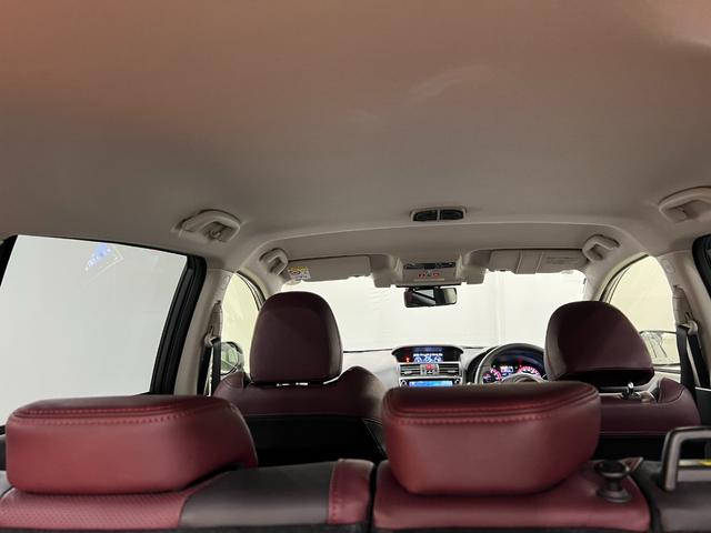 レヴォーグ1.6STIスポーツアイサイト 雹害/4WD/車検整備付1年保証距離無制限 走行距離31962キロ 4WD フルセグナビ バックカメラ ブルートゥース 純正マット サイドエアバッグ LEDヘッドランプ アイドリングストップ シートヒーター(埼玉県)の中古車